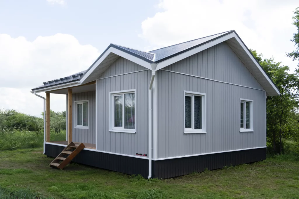 Сайдинг Вертикальный Grand Line Акрил графит (3,0м)
